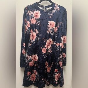 Taylor& Sage velvet A-line long sleeves floral dress size L